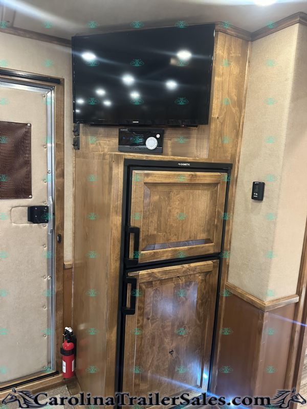 Used Horse Trailers for Sale