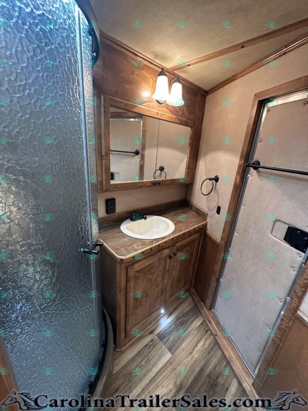 Used Horse Trailers for Sale