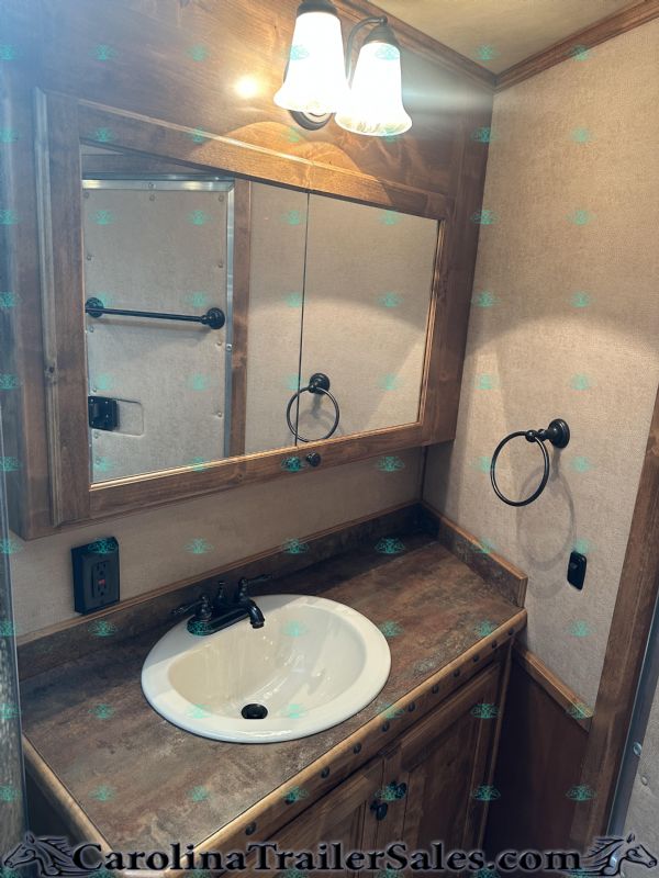 Used Horse Trailers for Sale