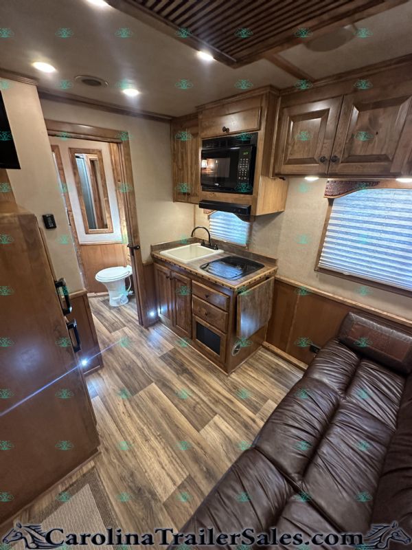 Used Horse Trailers for Sale