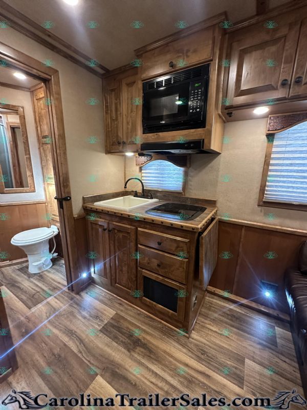 Used Horse Trailers for Sale