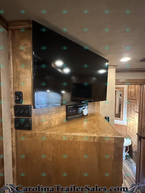 Used Horse Trailers for Sale