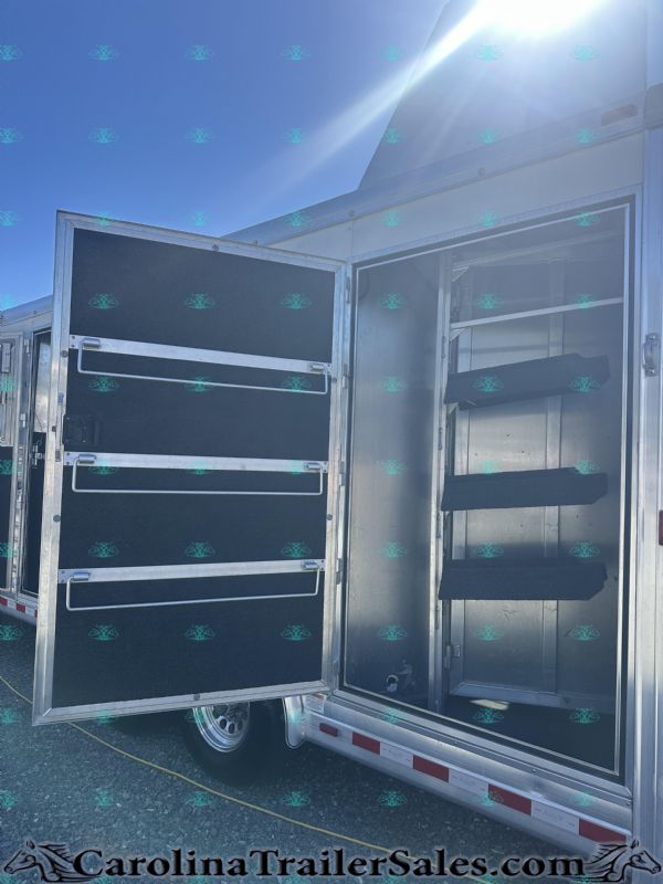Used Horse Trailers for Sale
