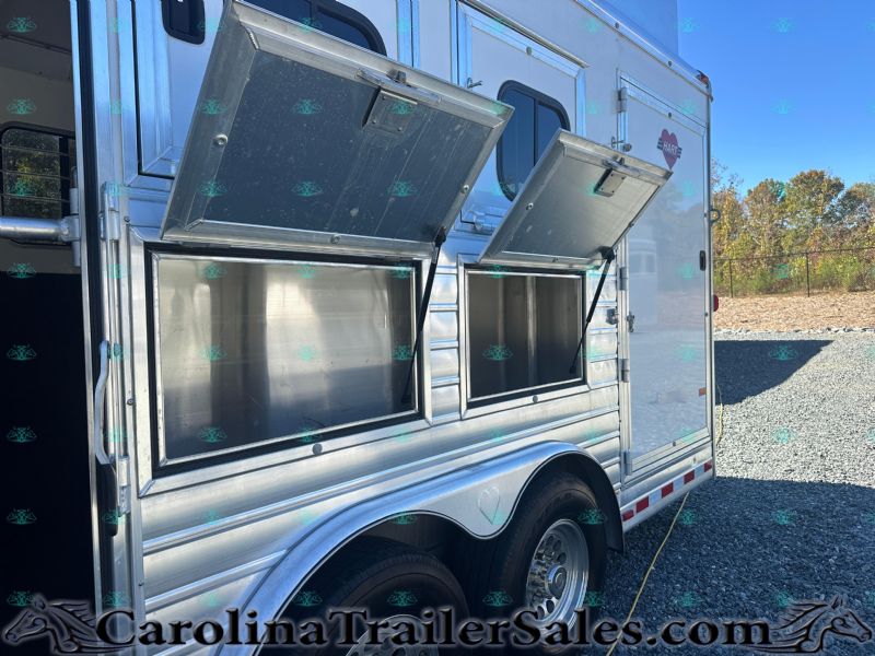 Used Horse Trailers for Sale