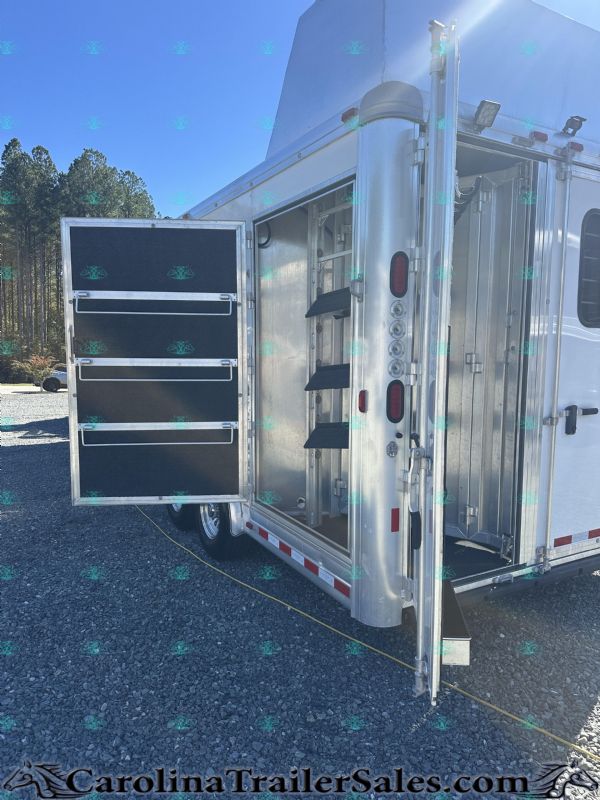 Used Horse Trailers for Sale