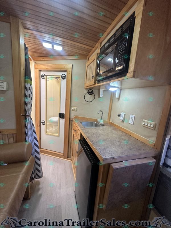 Used Horse Trailers for Sale