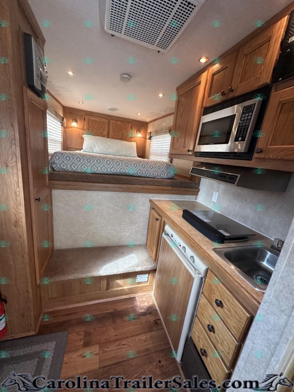 Used Horse Trailers for Sale