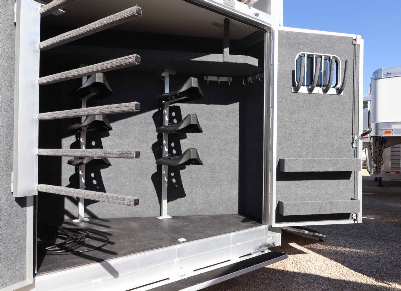 Used Horse Trailers for Sale