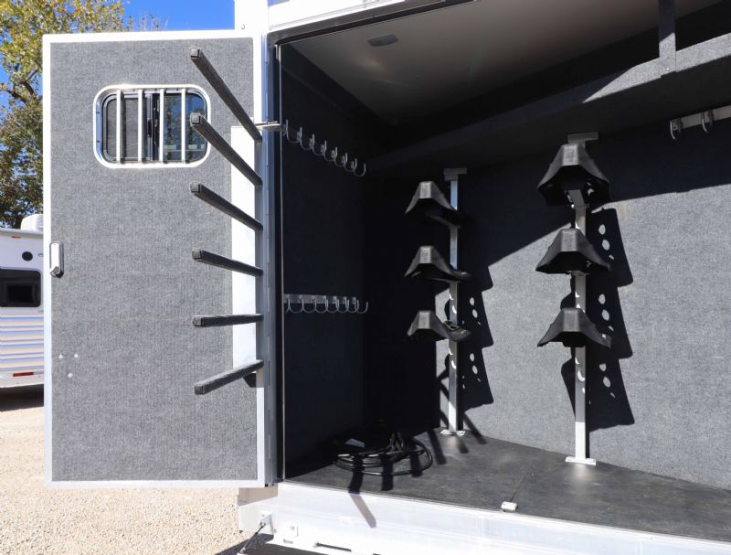 Used Horse Trailers for Sale