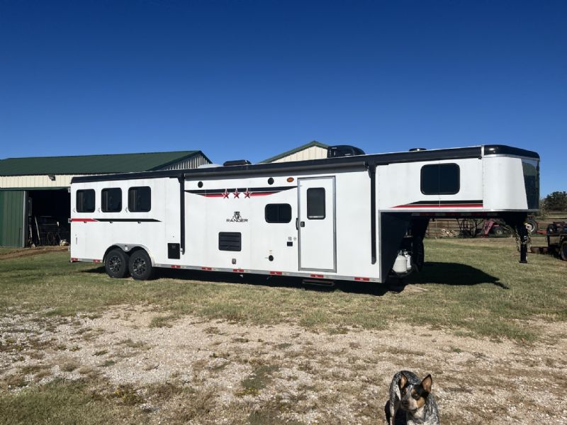 Used Horse Trailers for Sale