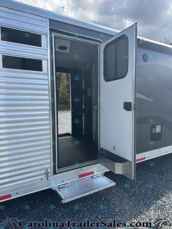Used Horse Trailers for Sale