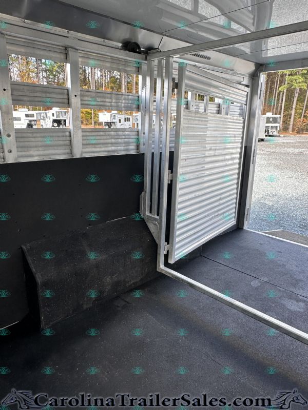 Used Horse Trailers for Sale