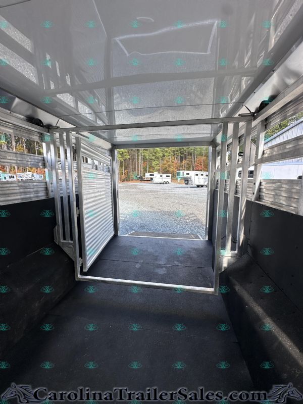 Used Horse Trailers for Sale