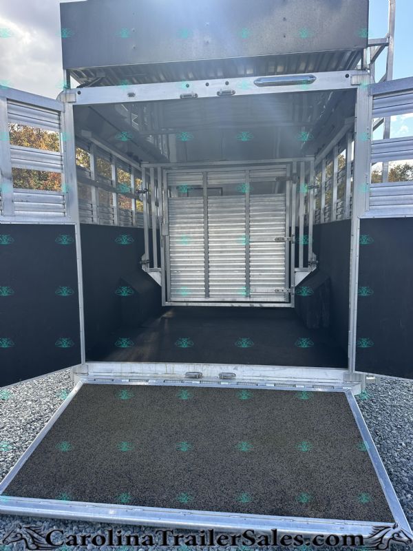 Used Horse Trailers for Sale