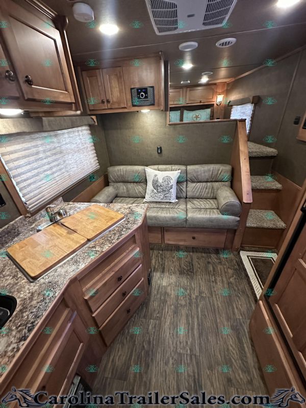 Used Horse Trailers for Sale