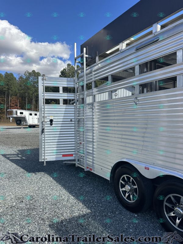 Used Horse Trailers for Sale