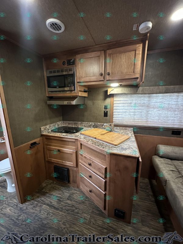 Used Horse Trailers for Sale