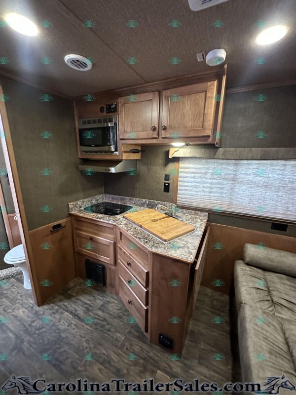 Used Horse Trailers for Sale