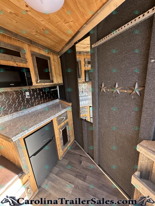 Used Horse Trailers for Sale