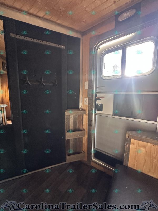 Used Horse Trailers for Sale