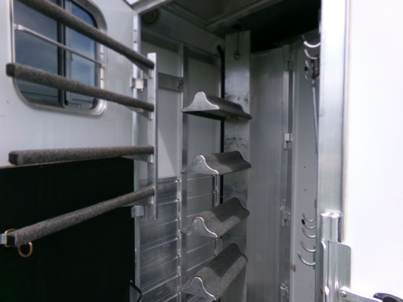 Used Horse Trailers for Sale