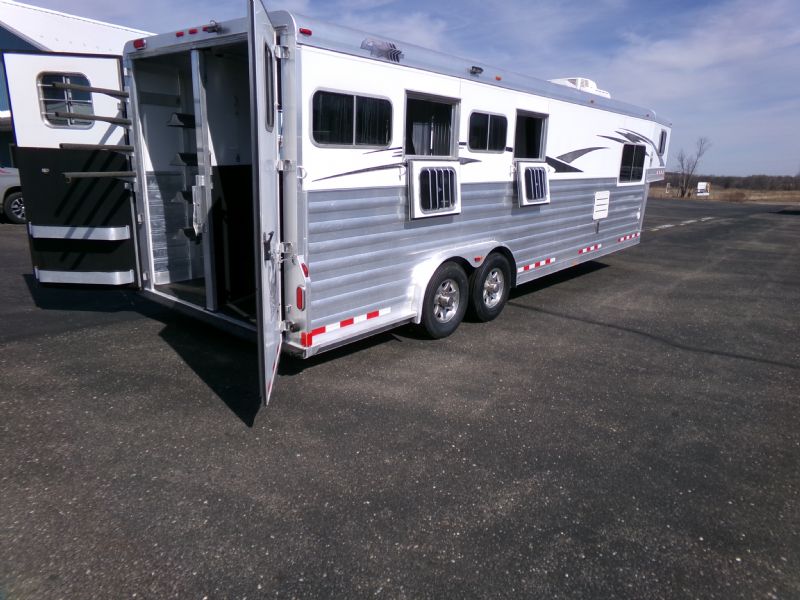 Used Horse Trailers for Sale