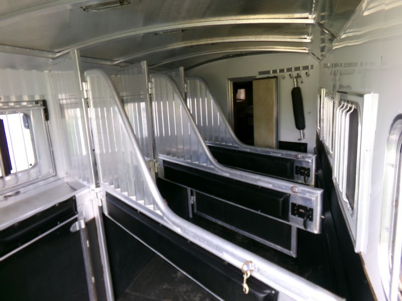 Used Horse Trailers for Sale