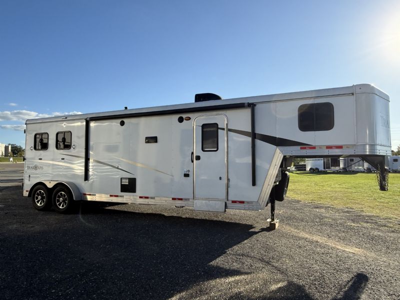 Used Horse Trailers for Sale