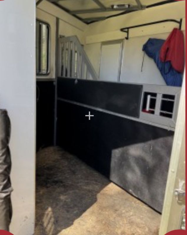 Used Horse Trailers for Sale