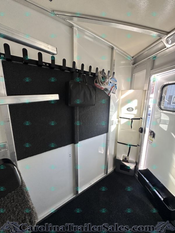 Used Horse Trailers for Sale