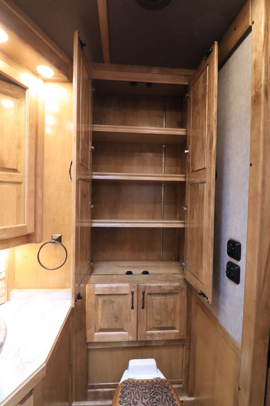 Used Horse Trailers for Sale