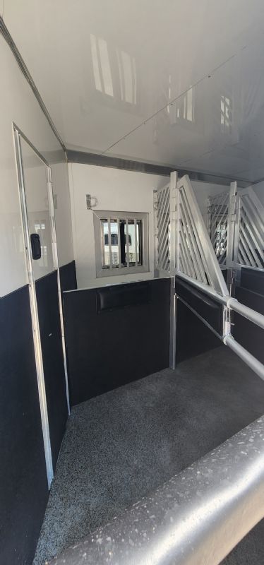 Used Horse Trailers for Sale