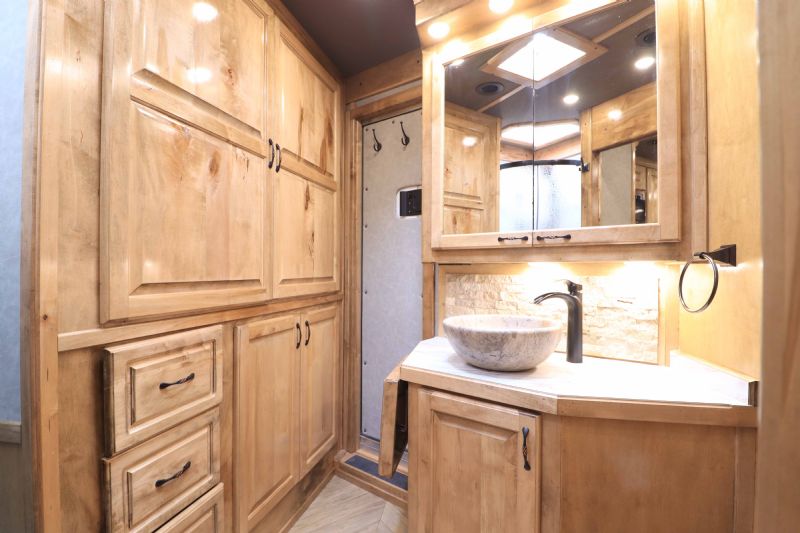 Used Horse Trailers for Sale