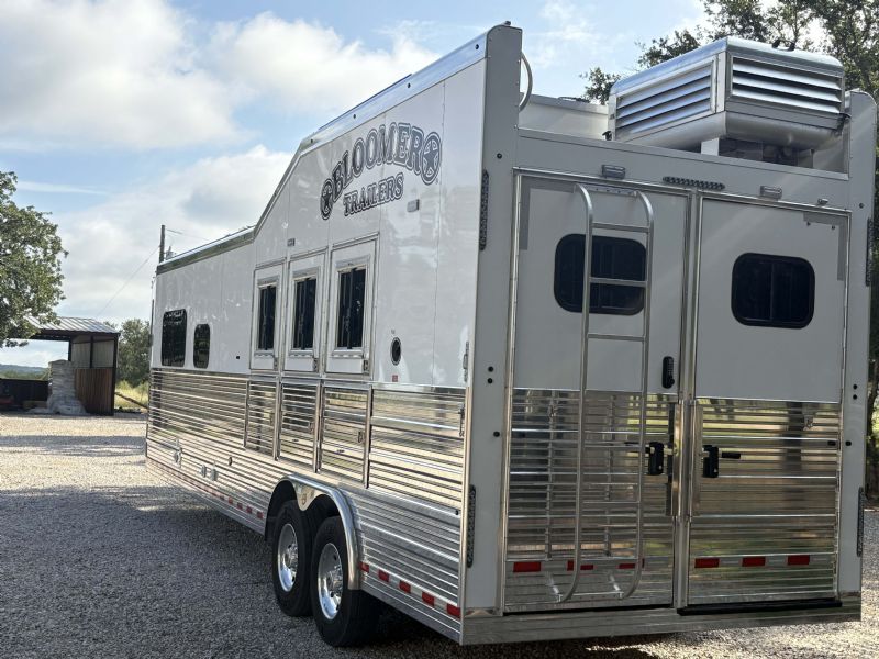 Used Horse Trailers for Sale