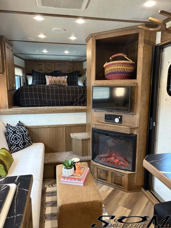 Used Horse Trailers for Sale