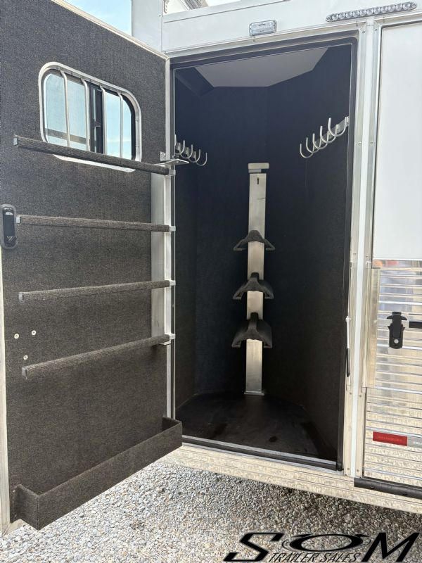 Used Horse Trailers for Sale