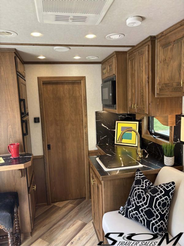 Used Horse Trailers for Sale