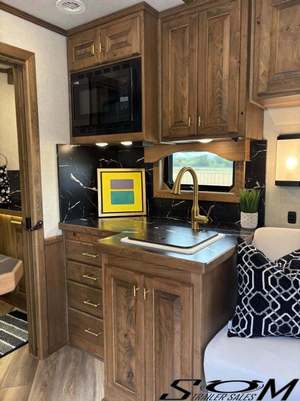 Used Horse Trailers for Sale