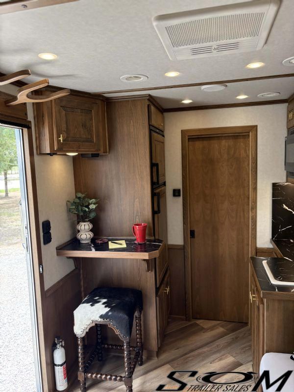 Used Horse Trailers for Sale