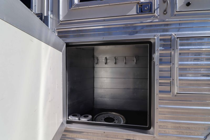 Used Horse Trailers for Sale