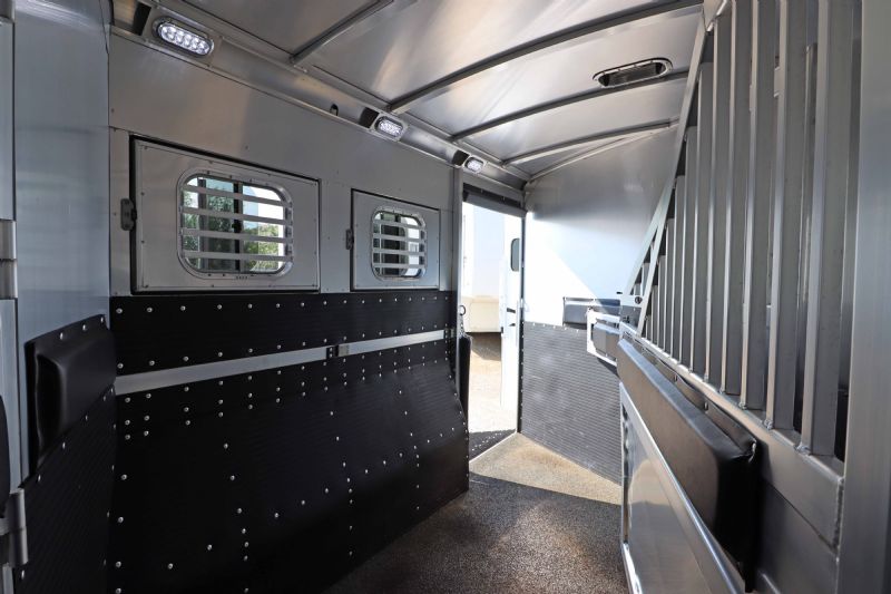 Used Horse Trailers for Sale