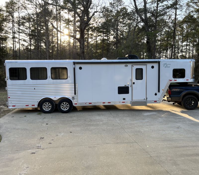 Used Horse Trailers for Sale