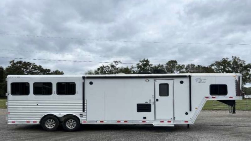Used Horse Trailers for Sale