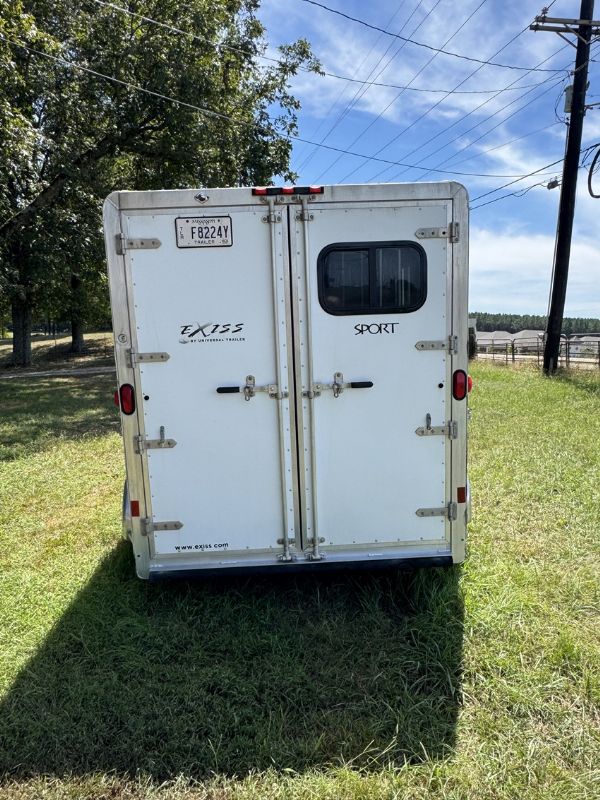 Used Horse Trailers for Sale