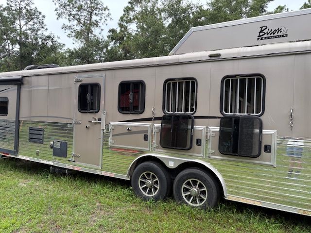 Used Horse Trailers for Sale