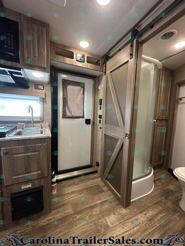 Used Horse Trailers for Sale