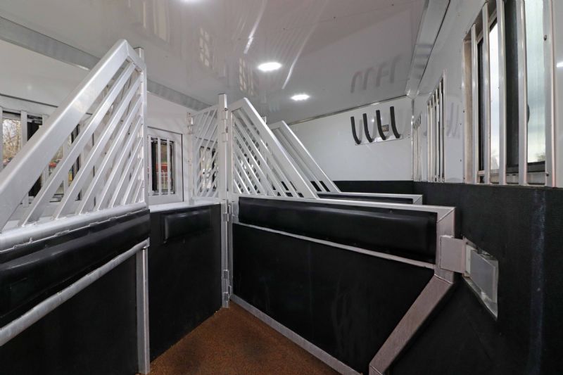 Used Horse Trailers for Sale