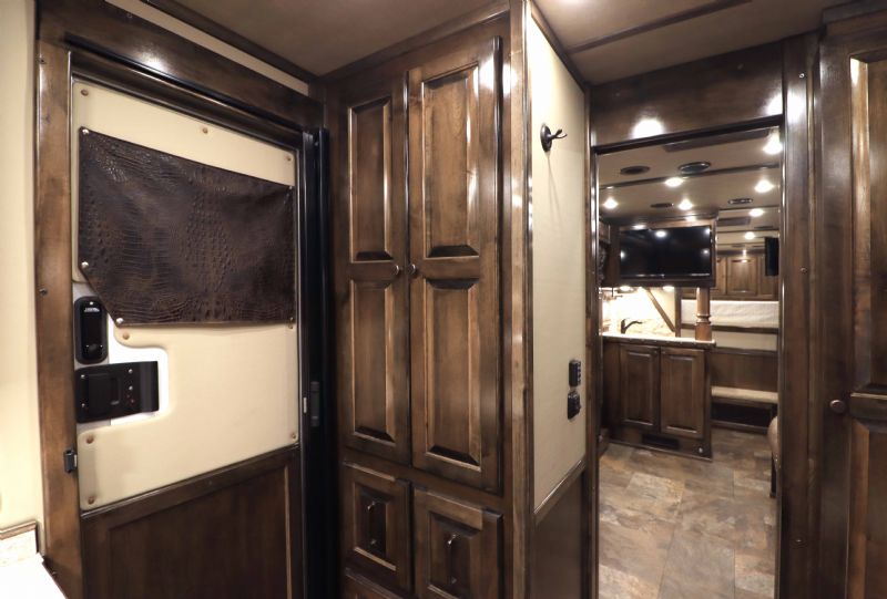 Used Horse Trailers for Sale