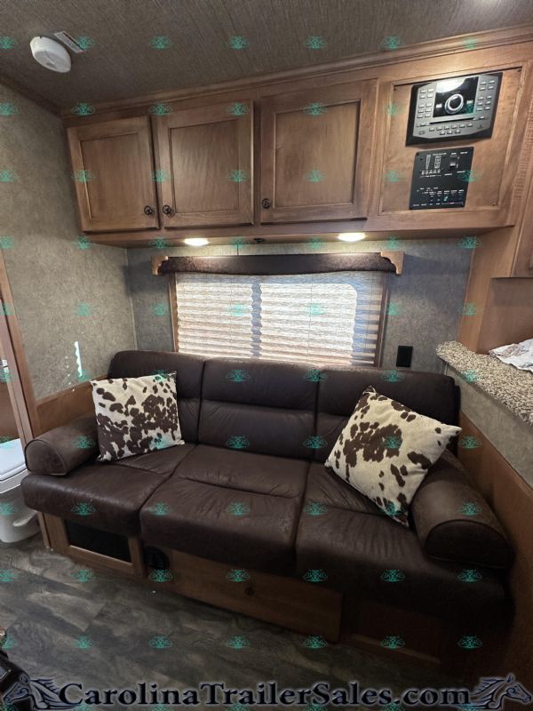 Used Horse Trailers for Sale