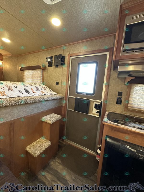 Used Horse Trailers for Sale